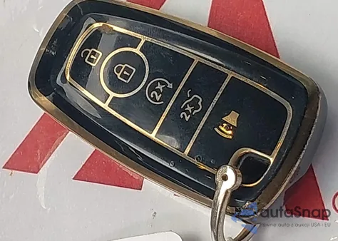 2021 Lincoln Navigator Reserve L z USA, uszkodzony, nr VIN 5LMJJ3LT2MEL05719